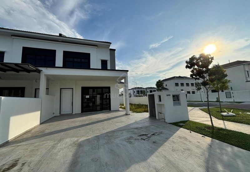 Tate Dalton @ Eco Botanic 2