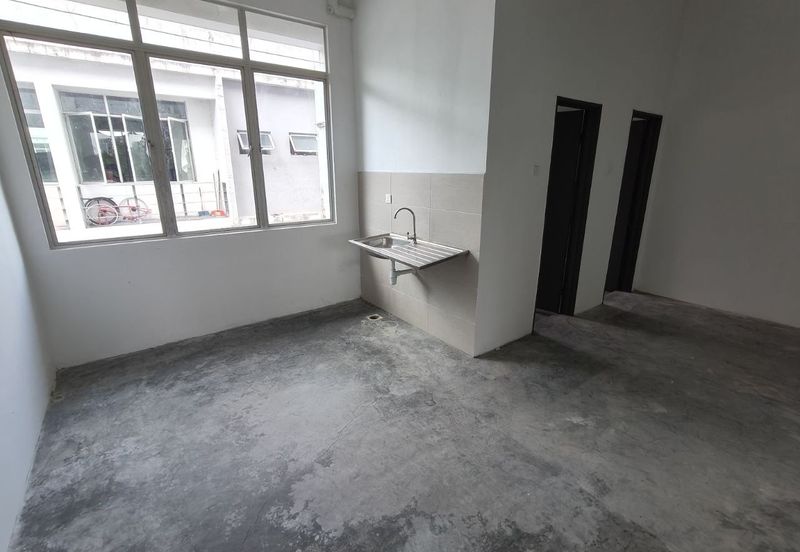 🔥 Suitable for accounting firm/lawyer firm/warehouse/online business/Studio 🔥 Cheap rental 🌟 3 storey shoplot for rent 📍 ION Medini 1, blok A