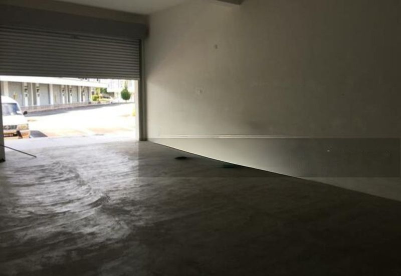 🔥 Suitable for accounting firm/lawyer firm/warehouse/online business/Studio 🔥 Cheap rental 🌟 3 storey shoplot for rent 📍 ION Medini 1, blok A