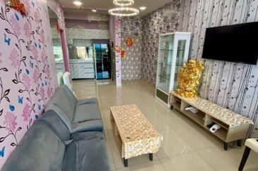 Seri Austin Luxury Apartment