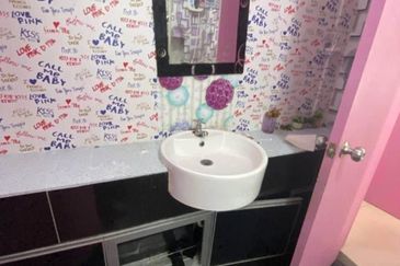 Seri Austin Luxury Apartment