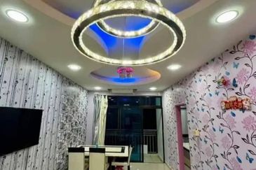 Seri Austin Luxury Apartment