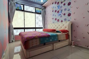 Seri Austin Luxury Apartment