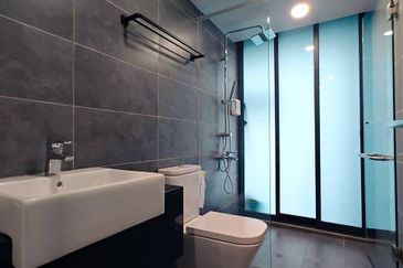 Almas Suites @ Puteri Harbour