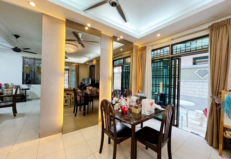 Taman Austin Heights