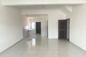 Iris @ Bandar Hillpark