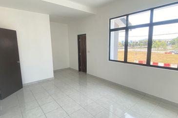 Iris @ Bandar Hillpark