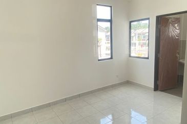 Iris @ Bandar Hillpark