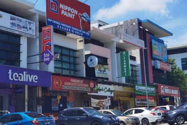 E-Boulevard, Denai Alam