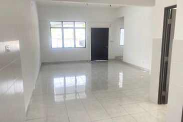 Iris @ Bandar Hillpark