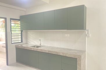 Iris @ Bandar Hillpark