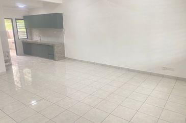 Iris @ Bandar Hillpark