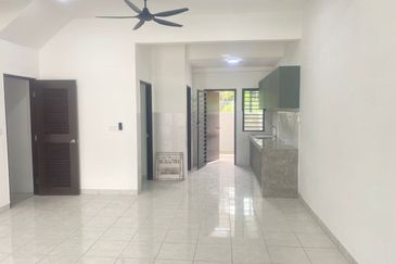 Iris @ Bandar Hillpark