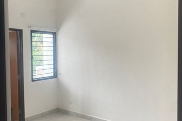 Iris @ Bandar Hillpark