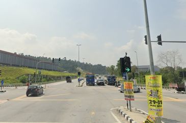 RM4.8m! 1 Acre, with Petronas "DODO"! Shah Alam Converted Petrol Station Land for Sale