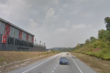 RM4.8m! 1 Acre, with Petronas "DODO"! Shah Alam Converted Petrol Station Land for Sale