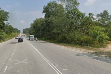 RM4.8m! 1 Acre, with Petronas "DODO"! Shah Alam Converted Petrol Station Land for Sale