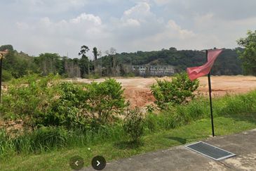 RM80psf! 2.25 Acres, Suitable for Development! Shah Alam Converted Commercial Land for Sale