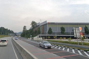 RM80psf! 2.25 Acres, Suitable for Development! Shah Alam Converted Commercial Land for Sale