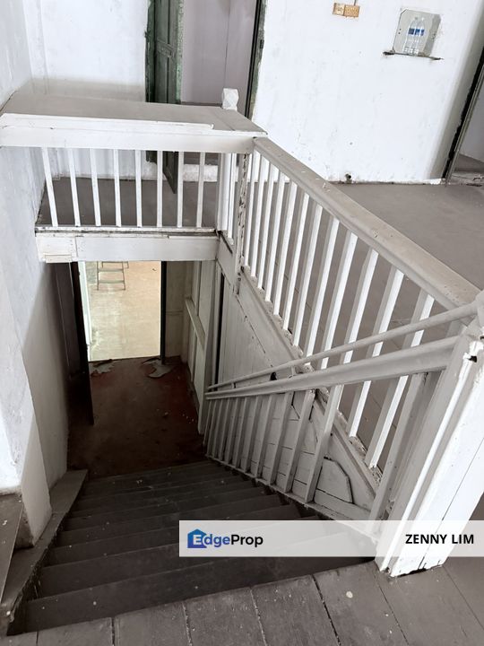 Rental RM3k! Facing Main Road, High Visibility! Jalan Batu Tiga 1.5 Sty Shoplot to Let, Selangor, Klang