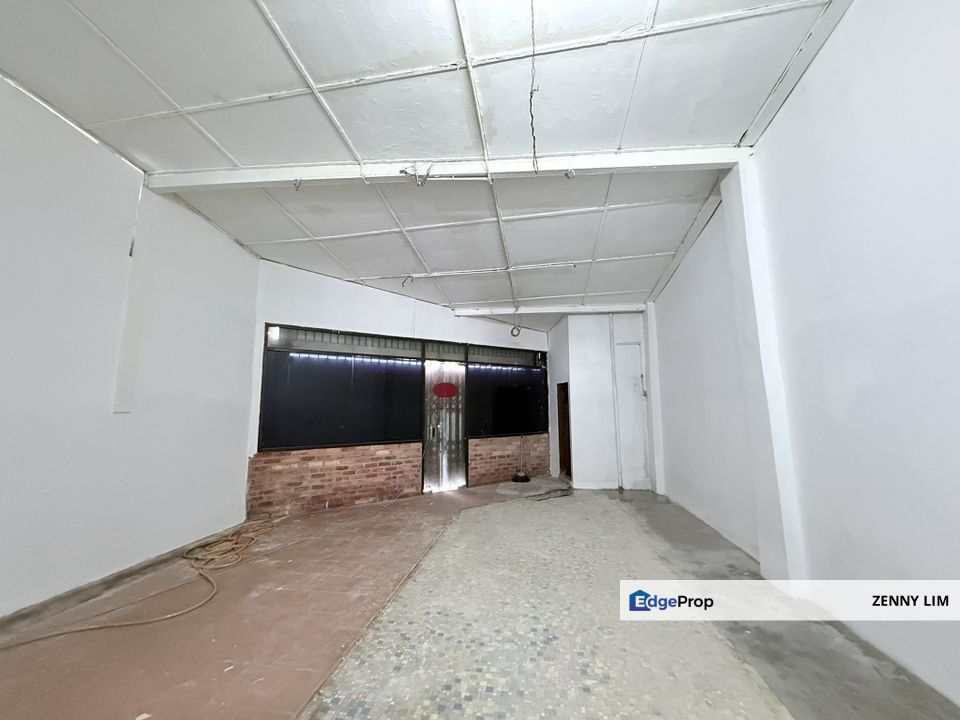 Rental RM3k! Facing Main Road, High Visibility! Jalan Batu Tiga 1.5 Sty Shoplot to Let, Selangor, Klang
