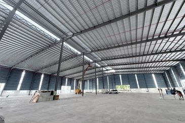 West Port, Pulau Indah