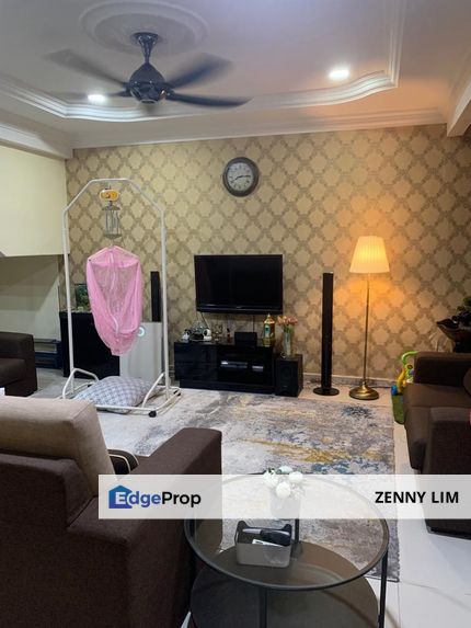 RM560k! 20 x 70, Fully Renovated, Move In Condition! Kampung Jawa 2 Sty Terrace House for Sale, Selangor, Klang