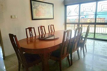 Jalan Batu Tiga Lama & Jalan Jingga