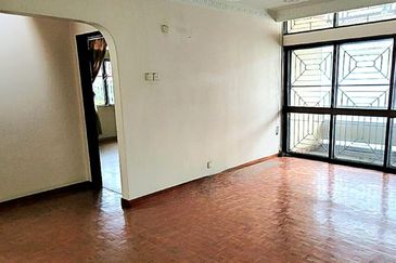 Jalan Batu Tiga Lama & Jalan Jingga