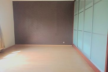 Jalan Batu Tiga Lama & Jalan Jingga