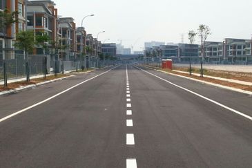 RM8.6m! Built-up 12.3ksf, Shah Alam Tiong Nam Industrial Park 3 Sty Semi D Factory for Sale