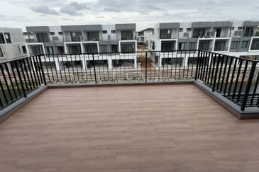 Senibong Cove Waterway Residences