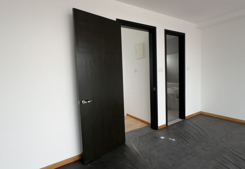 Senibong Cove Waterway Residences