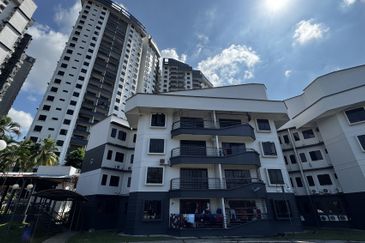 Seri Mutiara Apartment, Bandar Baru Seri Alam