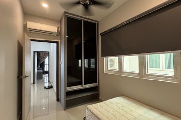 Seasons Luxury Apartments @ Amara Larkin