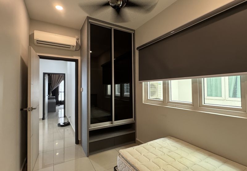 Seasons Luxury Apartments @ Amara Larkin