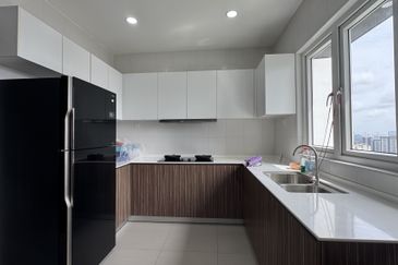 Seasons Luxury Apartments @ Amara Larkin