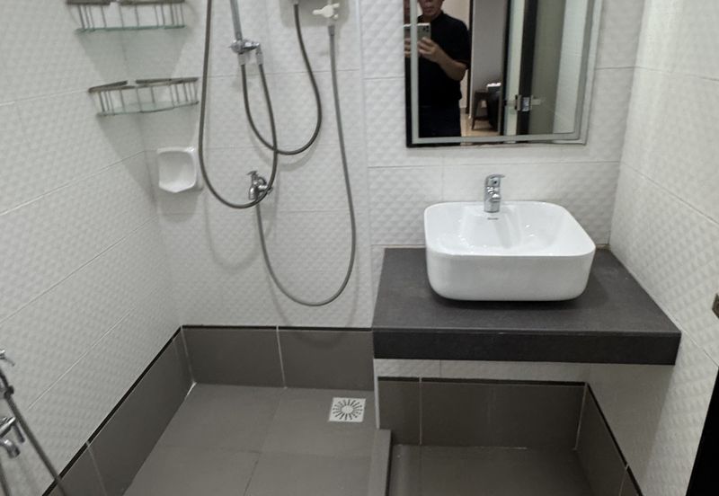 Seasons Luxury Apartments @ Amara Larkin