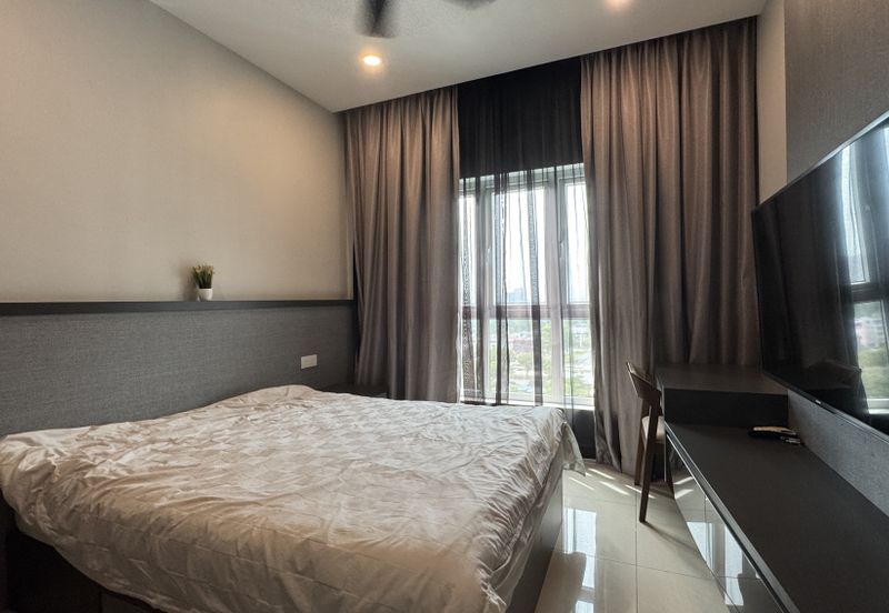 Seasons Luxury Apartments @ Amara Larkin