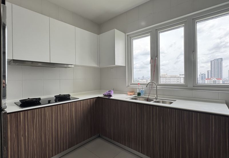 Seasons Luxury Apartments @ Amara Larkin