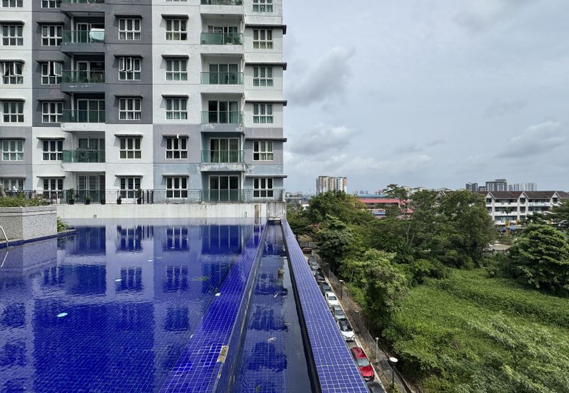 Seasons Luxury Apartments @ Amara Larkin