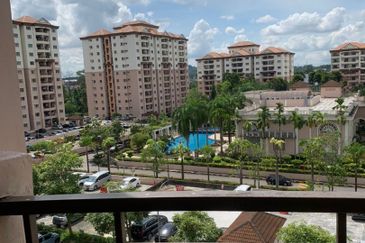 Prima Regency (Kensington Court)