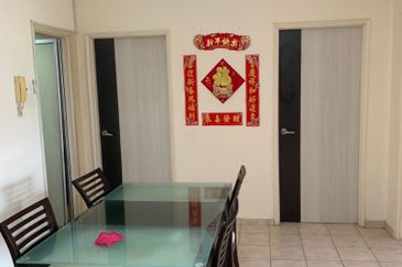 Prima Regency (Kensington Court)