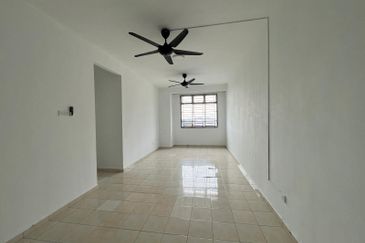 Indah Court Apartment