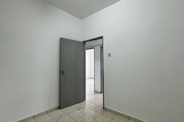 Indah Court Apartment