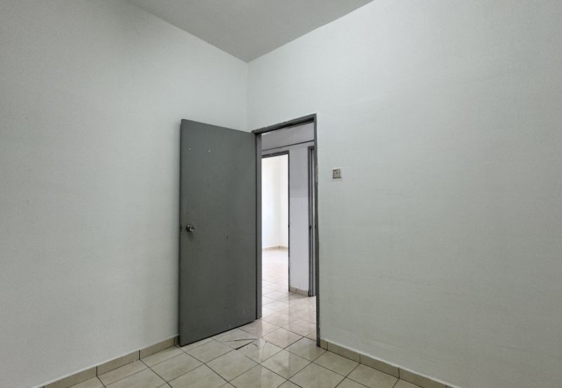 Indah Court Apartment