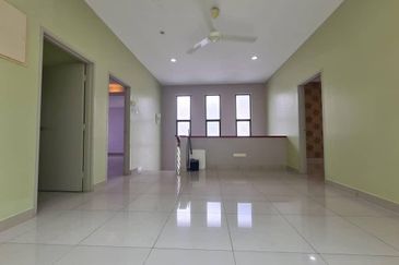 Maple Red, Adda Heights