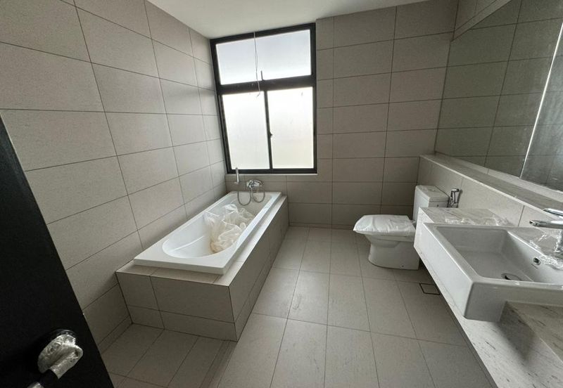 Senibong Cove Waterway Residences