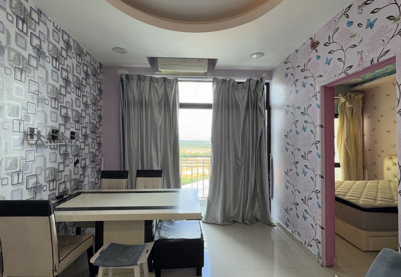 Seri Austin Luxury Apartment