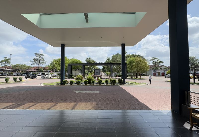 Seri Austin Luxury Apartment